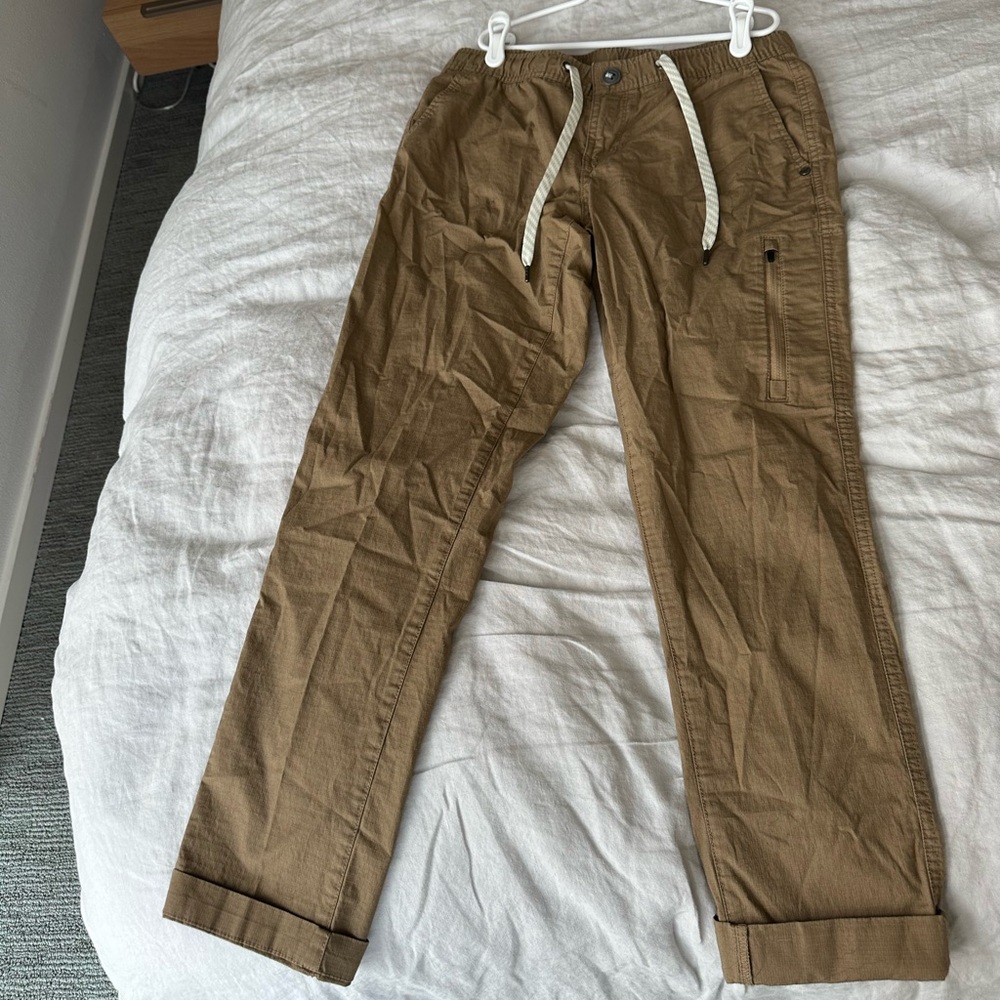 Vuori cotton pants in size Small